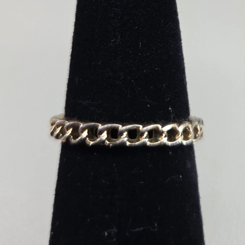 Gold Tone Curb Chain Link Band Ring Size 8 Minimalist Stacking‎ Jewelry